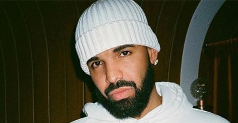 Loiro de olhos azuis, filho do rapper Drake confunde fãs: ”Deu a louca nos genes”