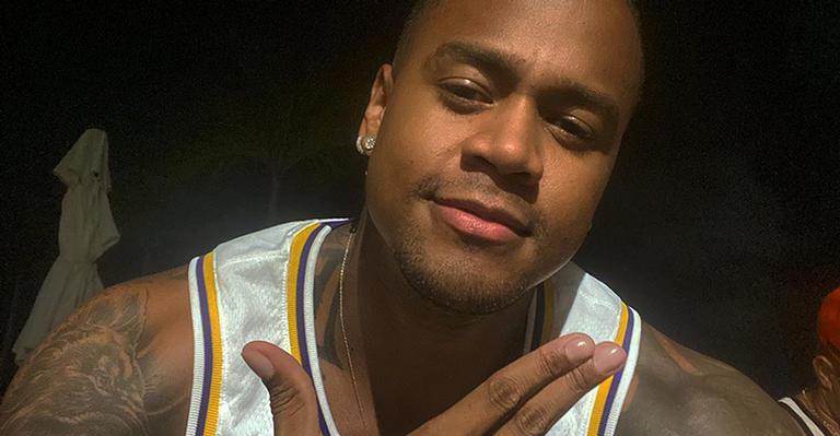 Léo Santana surpreende seguidores ao compartilhar clique da infância: ”To chocada”