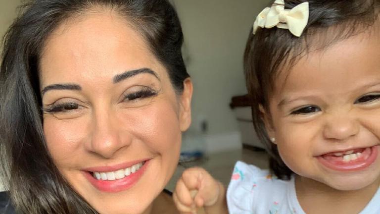 Mayra Cardi explode fofurômetro ao clicar filha sorrindo: “Amor cura”
