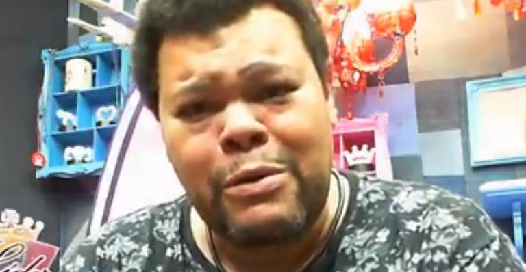BBB20: Babu Santana dedica carta para Prior, chora e comove a web: ”Você me fez queimar a língua”