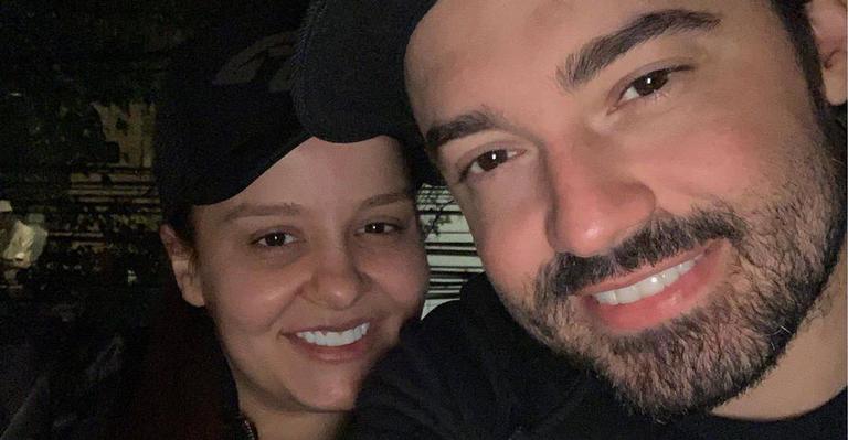 Fernando Zor e Maiara exibem peixão em dia de pescaria e fãs elogiam