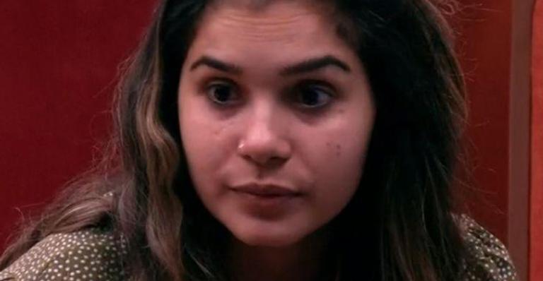 BBB20: Ao anunciar prova do líder, Gizelly paga mico e alfineta a produção do reality