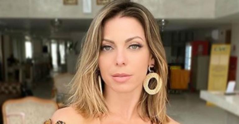Em clique antigo, Sheila Mello relembra tempo em que trabalhava em rede de fast food