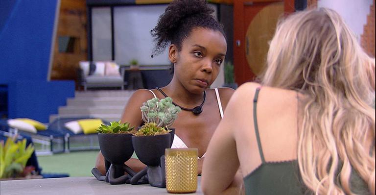 BBB20: Thelma tem atitude surpreendente e se oferece para ir ao paredão: ”Não fique com o coração apertado”