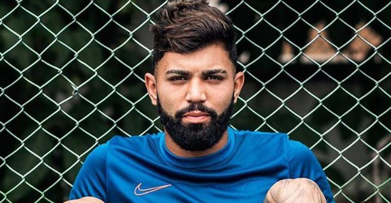 Em quarentena, Gabigol decide radicalizar no visual e adota novo penteado