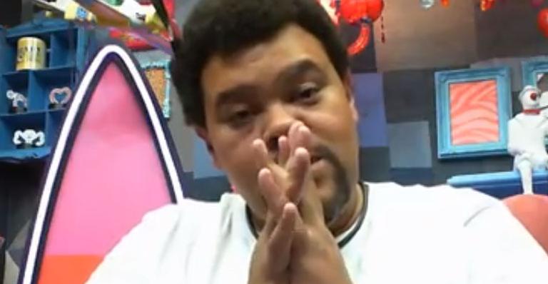 BBB20: Babu Santana desabafa e suplica apoio dos fãs: ”Vocês estão vendo o que está acontecendo?”