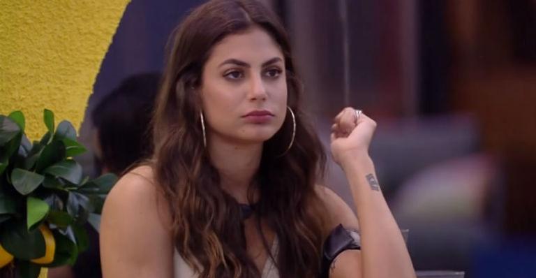 BBB20: Mari desabafa sobre postura de sister: “A única pessoa que vira a cara mesmo”