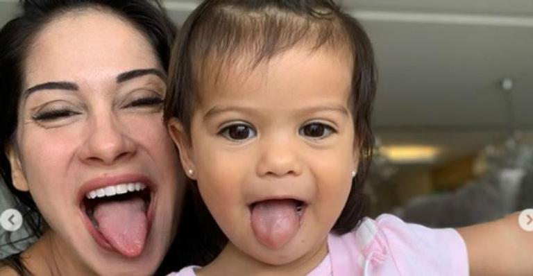 Mayra Cardi explode fofurômetro ao surgir em cliques com Sophia: “Que coisa linda”