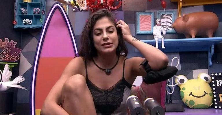 BBB20: Mari Gonzalez comenta sobre festa: “Se não for para causar, a gente nem vai”