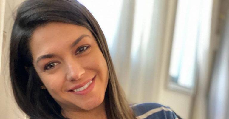 Thais Fersoza curte o sol com o marido e os filhos em dia de piscina: ‘Queria tudo isso aí!’