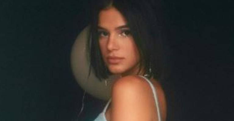 Em quarentena, Bruna Marquezine lamenta saudades de companheiro: ”Sinto tanta falta”