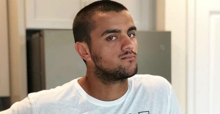 Felipe Simas testa positivo para o coronavírus e toma decisão difícil para proteger a família