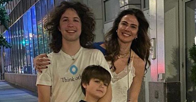 Luciana Gimenez relembra clique com os filhos em Nova York e lamenta crise do coronavírus: ”Triste”