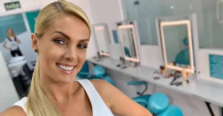 Ana Hickmann declara todo seu amor pelo filho e derrete a web: ‘Meu coelhinho’