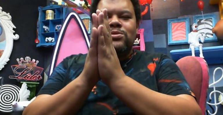 BBB20: Em dia de eliminação, Babu pede permanência e agradece: ”Me salvaram de seis paredões”