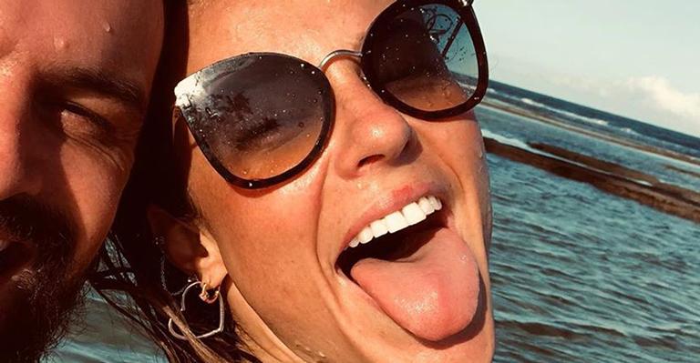 Aniversariante, Paolla Oliveira ganha homenagem do namorado: ”Feliz todo dia”