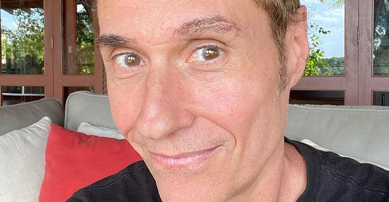 Após sofrer com coronavírus, Dinho Ouro Preto relata recuperação: ”Minha voz está voltando”