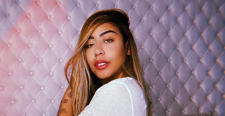 Após meses de rumores e mistérios, Rafaella Santos finalmente posa de barriga de fora