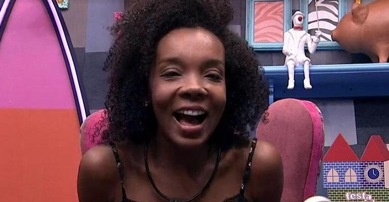 BBB20: Thelma Assis demonstra ansiedade para a final do reality: “Muito feliz”
