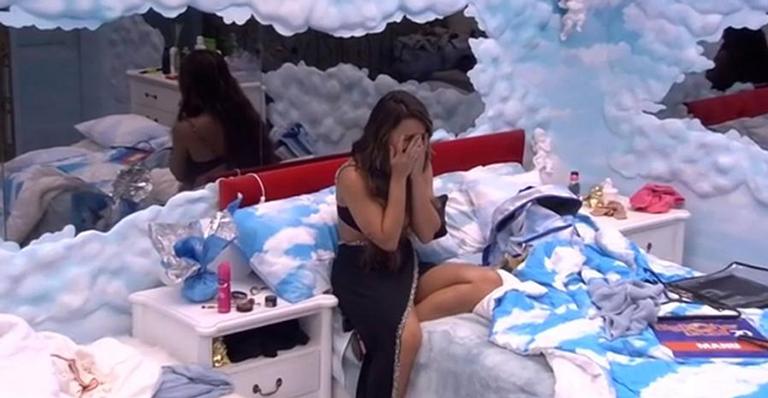 BBB20: Rafa Kalimann tem crise de choro e preocupa fãs com desabafo: ”Eu não acredito”