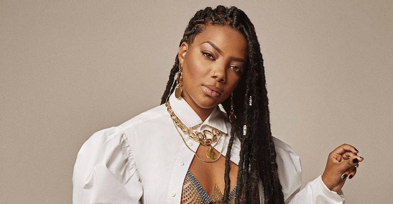 Ludmilla celebra seu aniversário e posa com clique ousado na web: ‘Celebrar a minha vida’
