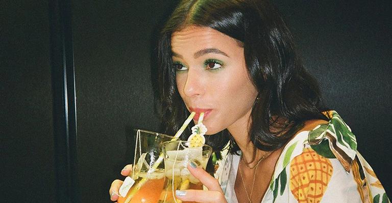 Bruna Marquezine é chamada de ”ex do Neymar” e responde internauta à altura: ”Se decide”