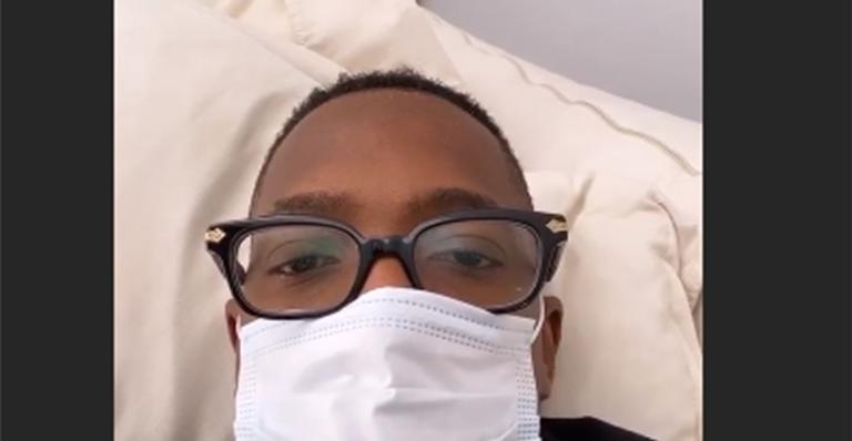 Mumuzinho recebe alta após complicações da Covid-19 e agradece orações dos fãs: ”Agora vou descansar”