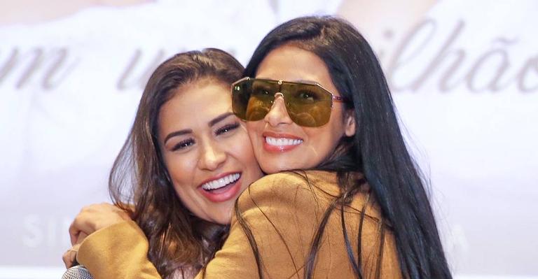 Simone e Simaria arrecadam mais de 160 toneladas de alimentos durante live: ”Foi lindo”
