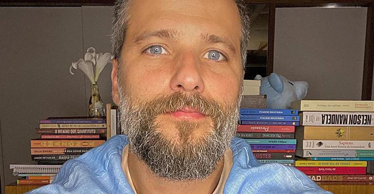 Bruno Gagliasso detona fala de Bolsonaro após recorde de mortes por coronavírus no Brasil
