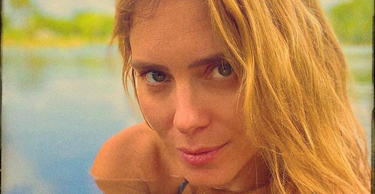 Carolina Dieckmann se emociona ao recordar de seu casamento: ‘Sim nesse dia e hoje também’