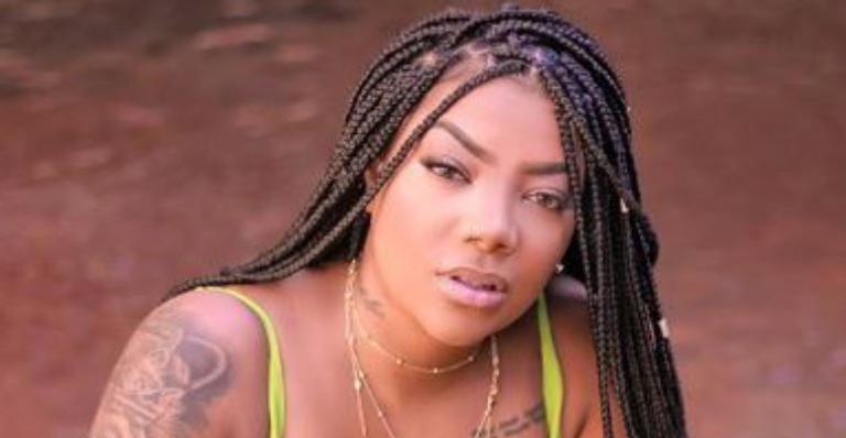 Ludmilla ostenta corpão invejável em clique de biquíni e deixa fãs babando