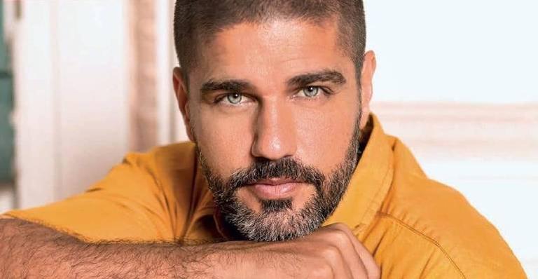 Em meio a pandemia, Bruno Cabrerizo compartilha clique rodeado de álcool gel