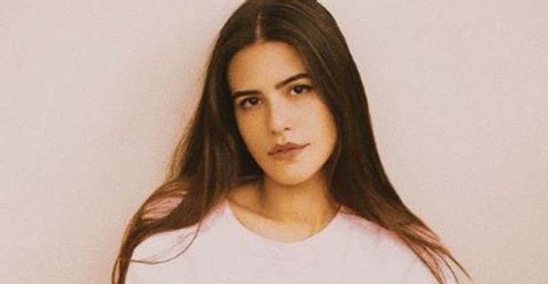 Antonia Morais compartilha clique de quando criança e mostra que não mudou nada