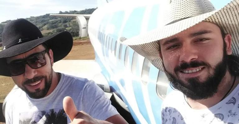 Cantor sertanejo morre horas após se apresentar em live e fãs se desesperam: ”Não estamos acreditando”