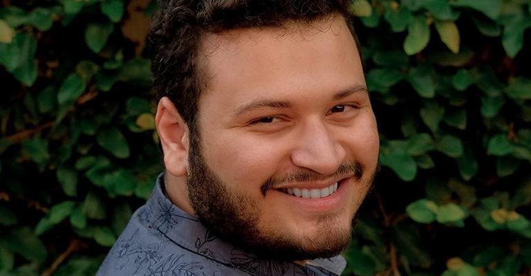 Ex-BBB Victor Hugo revela ataques ao ser reconhecido na rua: ”Fazem bullying, me xingam”