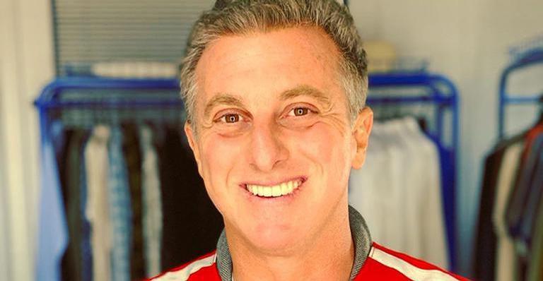 Ela cresceu! Luciano Huck dança balé com a filha Eva que surge grandona: ”Que princesa”