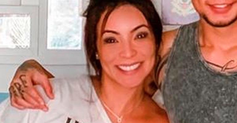 Carol Nakamura celebra Dia das Mães com os filhos em clique raríssimo: ”Juntar todo mundo é missão impossível”