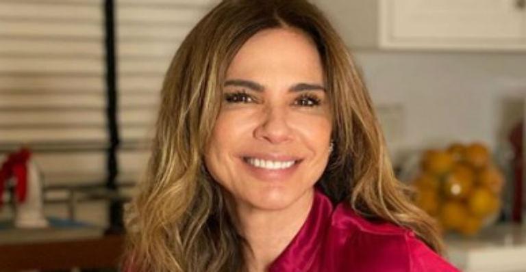 Luciana Gimenez surge grávida e beleza impressiona web: “Uma linda mulher”