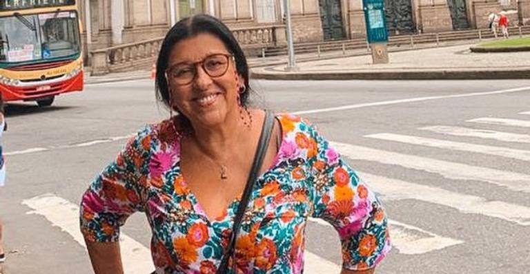 Regina Casé escreve mensagem emocionante para celebrar o Dia das Mães