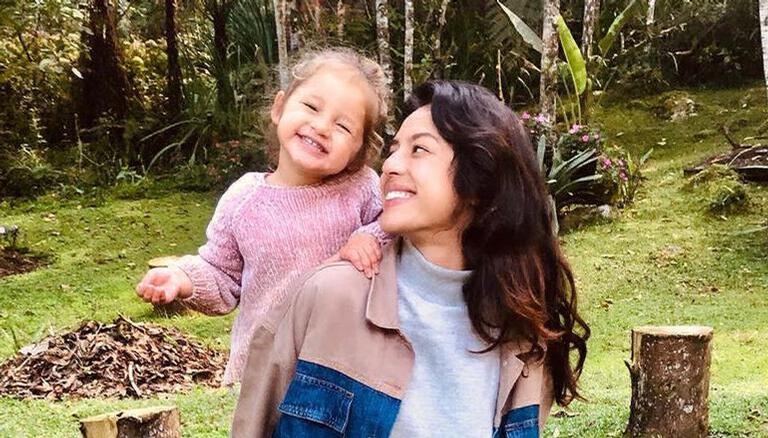Yanna Lavigne mostra clique inédito da herdeira para celebrar o Dia das Mães