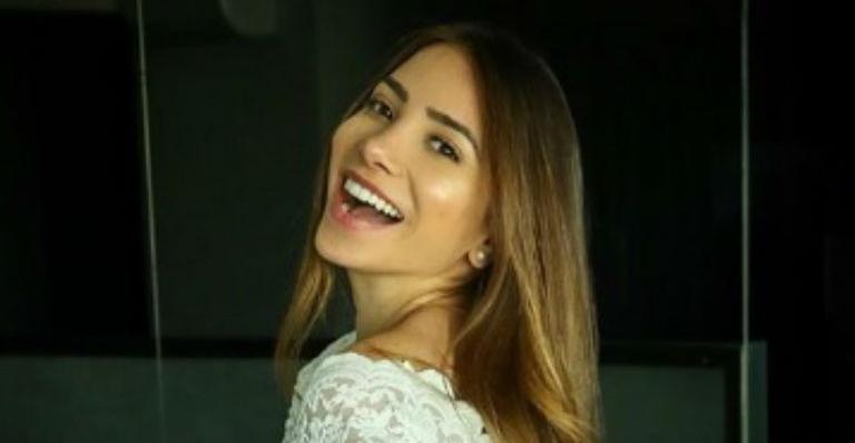 Esposa do DJ Alok surge com o filho nos braços e encanta: “Mamy mais linda de todas”