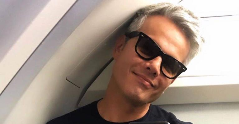 Otaviano Costa celebra seu aniversário com lindo registro em família: ‘Base de tudo!’