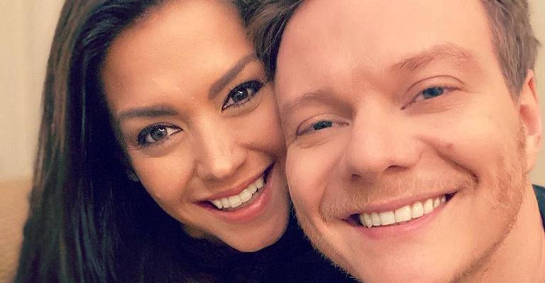 Thais Fersoza e Michel Teló se divertem cozinhando juntos: “Casal que cozinha unido, permanece unido”