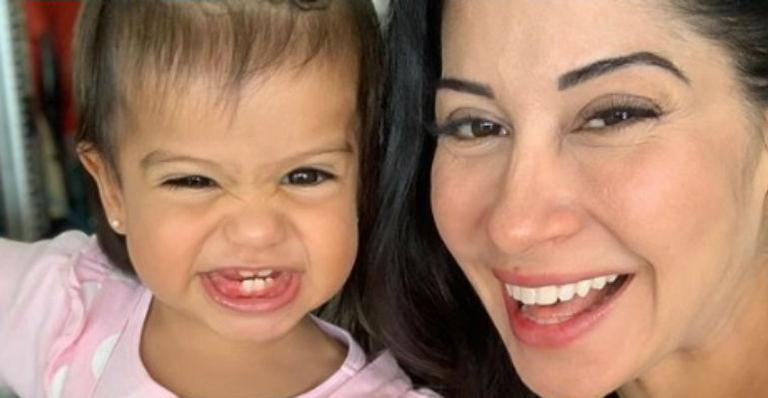 Mayra Cardi deixa a web morrendo de amores ao dividir clique de Sophia sorrindo