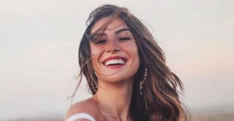 Ex-BBB Bianca Andrade compartilha clique na praia e deixa web chocadíssima: “Mulher do céu”