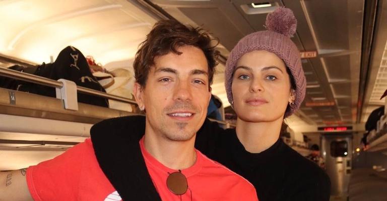 Isabeli Fontana e Di Ferrero surgem juntinhos e internautas elogiam: ‘Amo esses dois!’