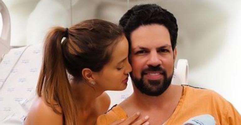 Biah Rodrigues fala pela primeira vez após o parto e mostra rostinho do filho em clique com Sorocaba