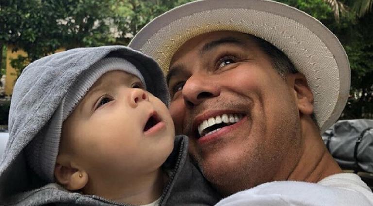 Mauricio Mattar explode fofurômetro com clique encantador da filha caçula toda sorridente