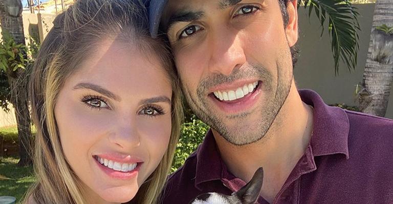 Bárbara Evans dispensa vestido de noiva e maquiador em casamento: ”O que importa é o amor”