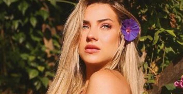 Ex-BBB Gabi Martins deixa fãs sem palavras ao exibir beleza rara em clique de biquíni